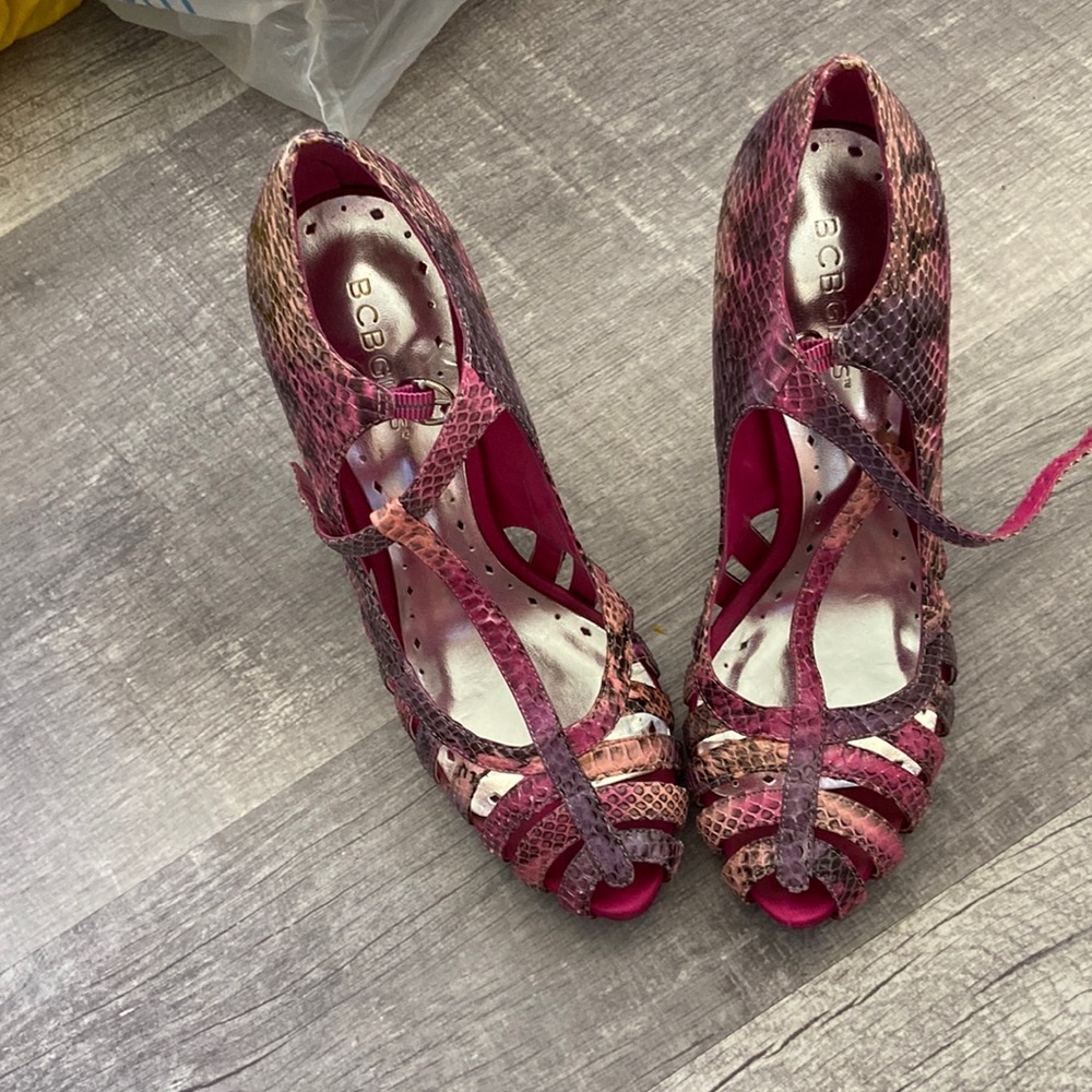 fairly used BCBG colorful vintage heels